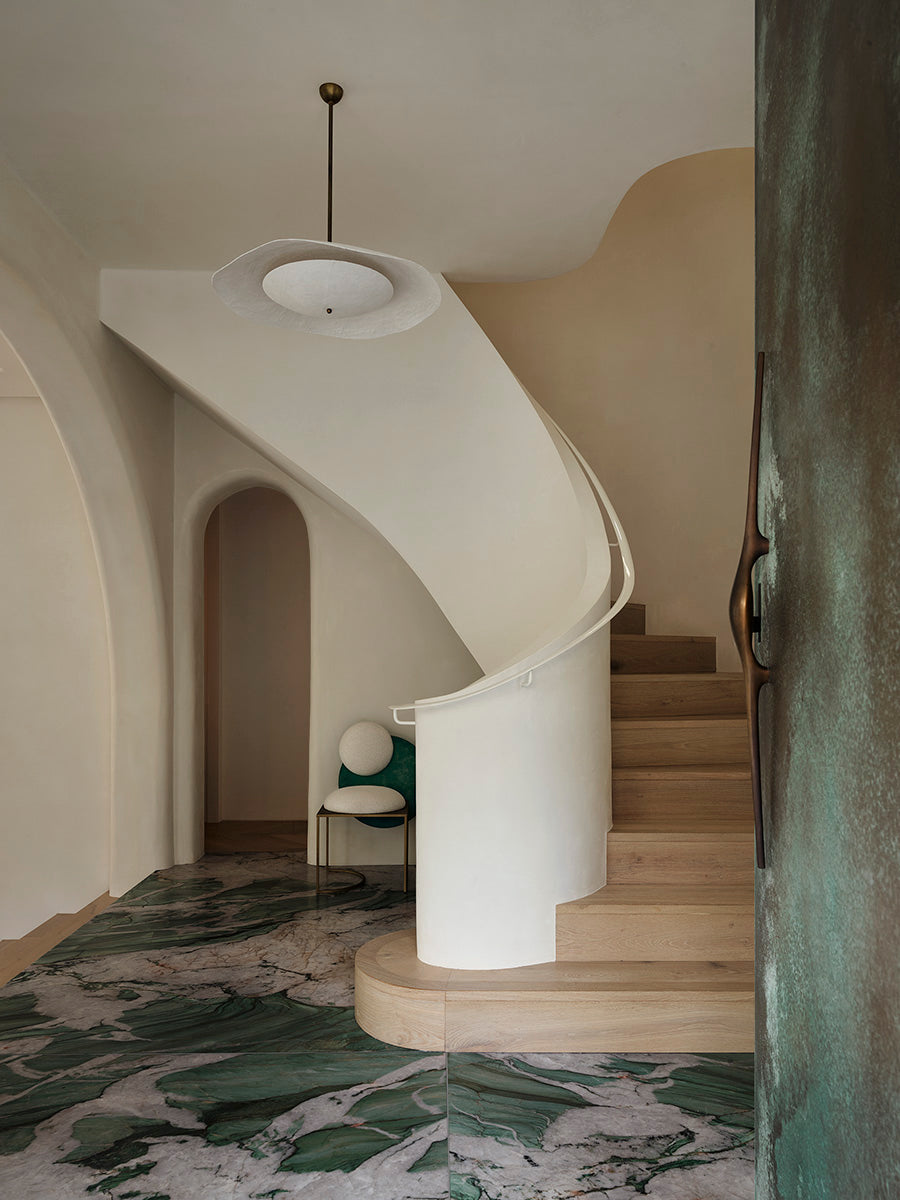 The Art of High-End Plaster: Greg Natale’s Organic Shaped Luxe Interior with Fresco Plaster