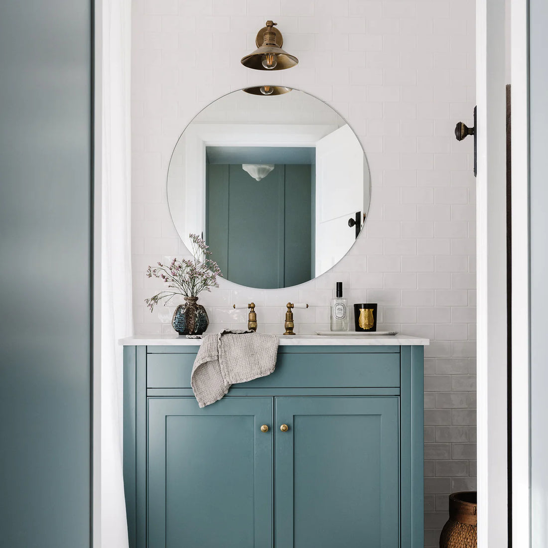 the best looking bathroom one can imagine. The Color HAILSTORM is a simple and elegant color choice for any bathroom.