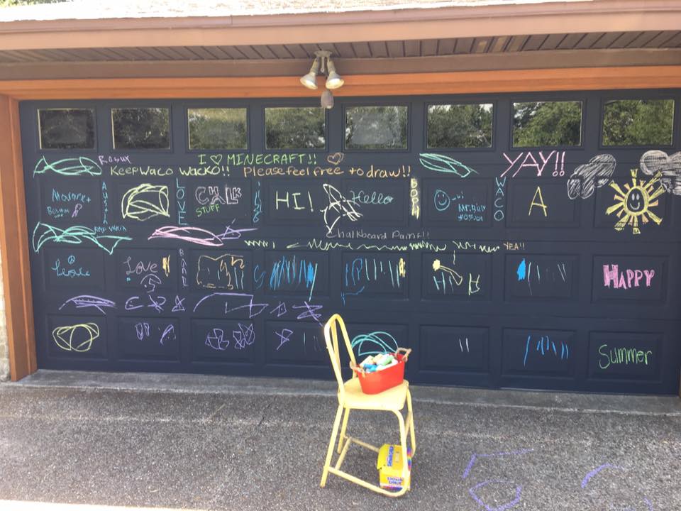 Chalkboard Door: How to paint a baby safe chalkboard door (inside